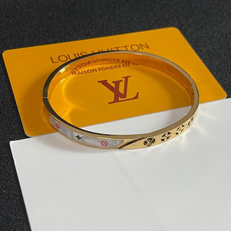 LV Bracelet 04yxh111